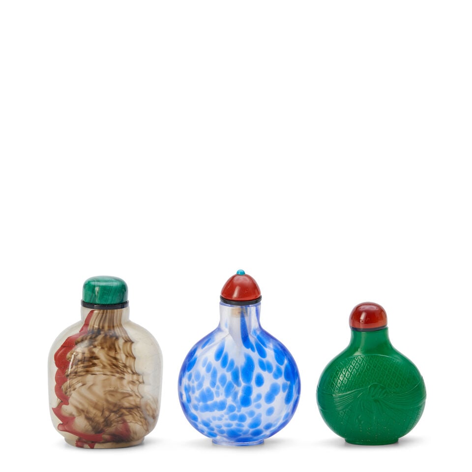 A Group of Three Glass Snuff Bottles, China, (3) - 2