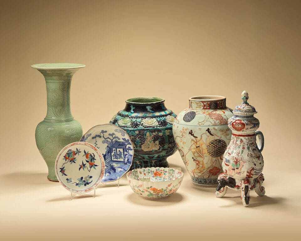 AN ARITA KAKIEMON STYLE 'AUSPICIOUS FRUITS' DISH Enpo period (1673-1681) - 4