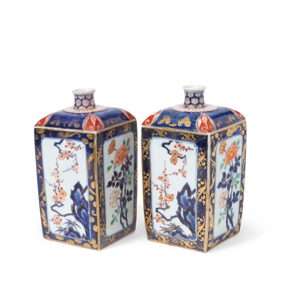 A PAIR OF IMARI SQUARE FLASKS, TOKKURI Edo period, late 17th century (2) - 3