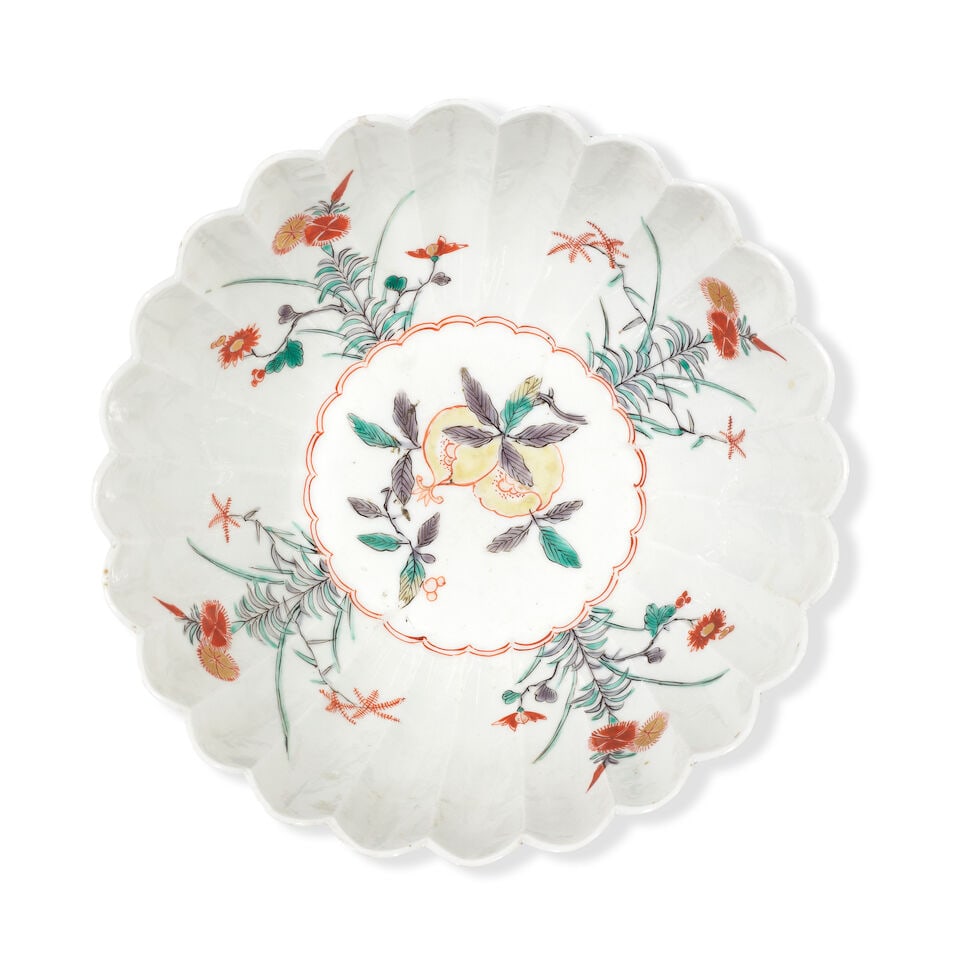 AN ARITA KAKIEMON STYLE CHRYSANTHEMUM BOWL Edo period, late 17th century - 3