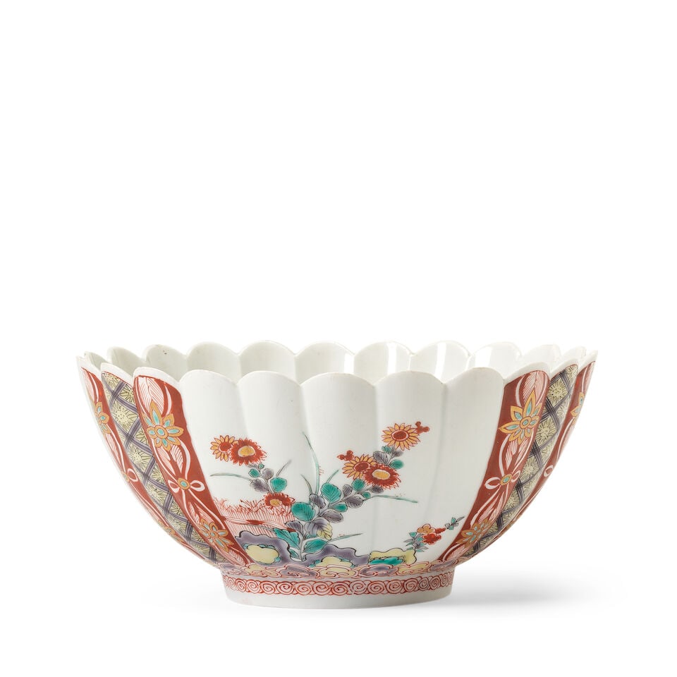 AN ARITA KAKIEMON STYLE CHRYSANTHEMUM BOWL Edo period, late 17th century - 5