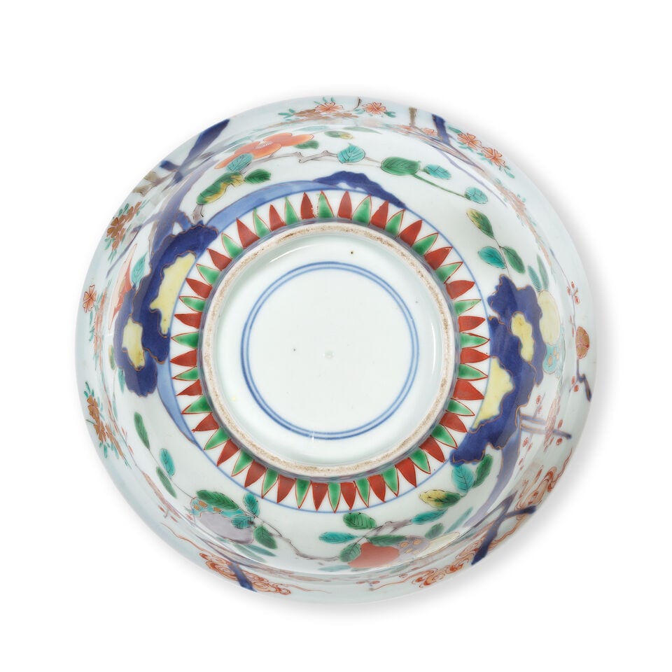 AN IMARI 'POMEGRANATES' BOWL Edo period, 17th/18th century - 3