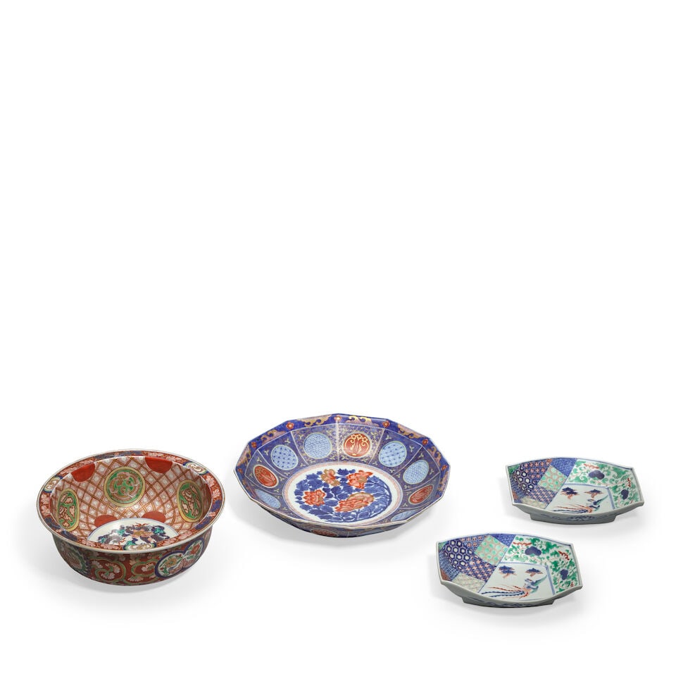 A GROUP OF IMARI WARES Edo-Meiji period, 18th-19th century (4) - 3