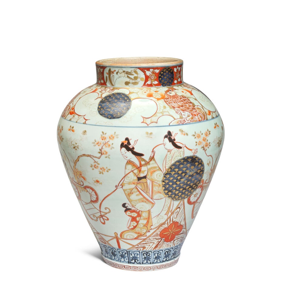 AN ARITA VASE Early 18th century (2) - 2