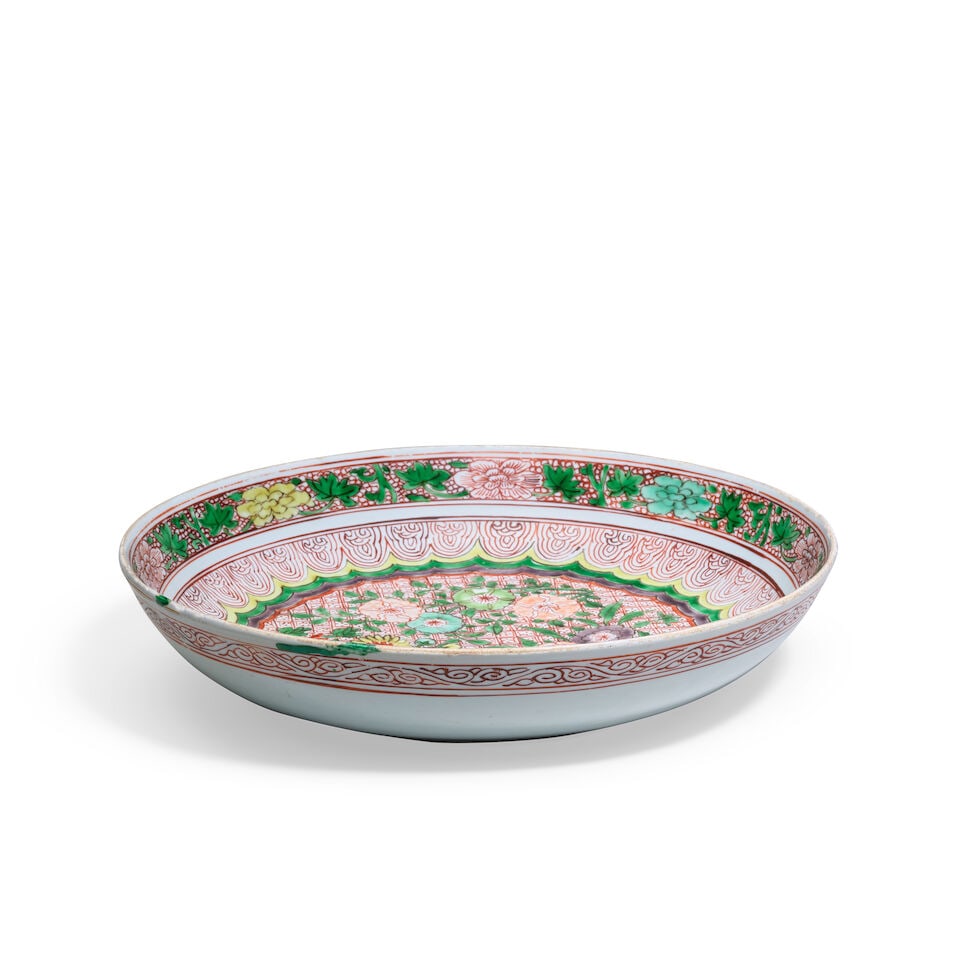A WUCAI FLORAL DISH 17th century - 2