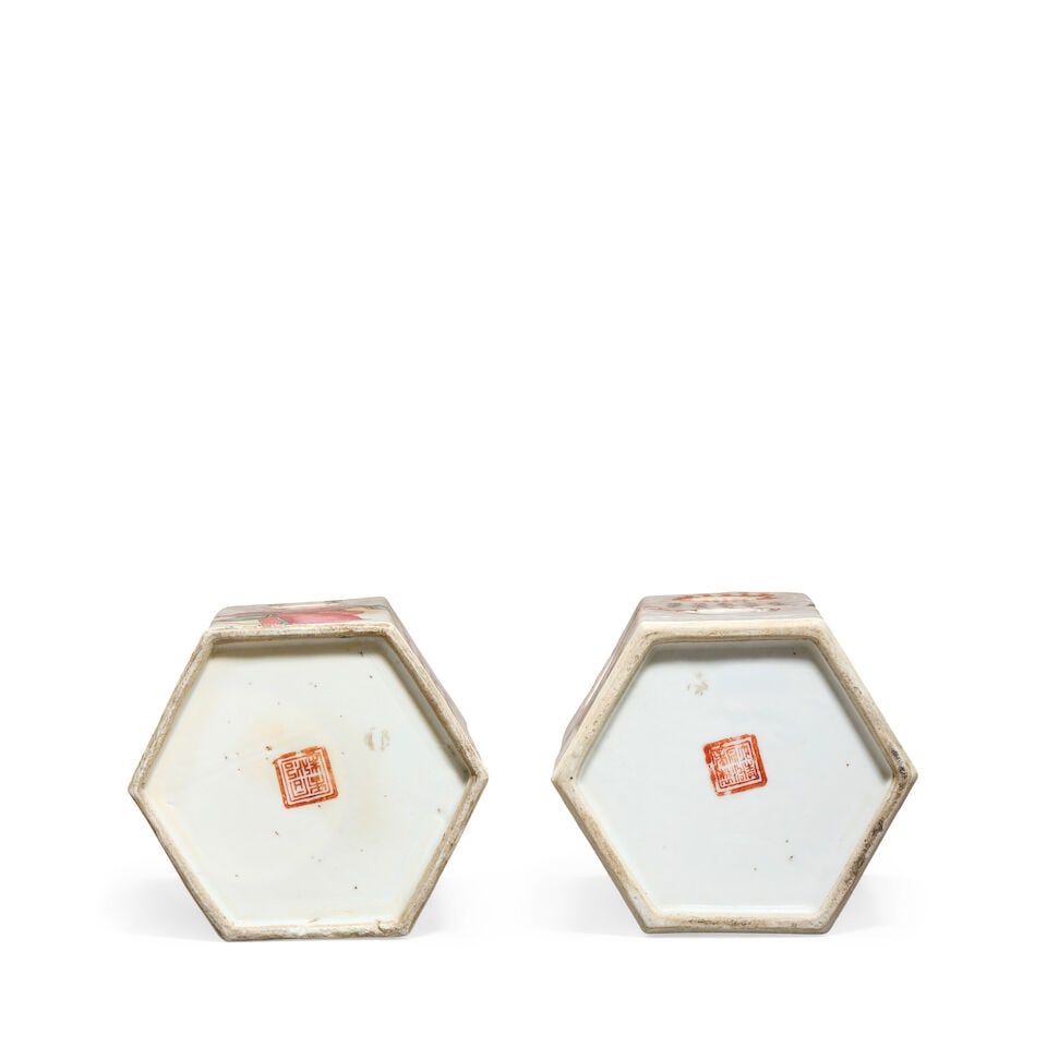 A PAIR OF FAMILLE ROSE 'WU SHUANG PU' HAT STANDS Tongzhi seal marks and of the period (2) - 2