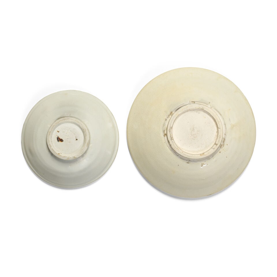 TWO WHITE-GLAZED DISHES Tang Dynasty (3) - 2