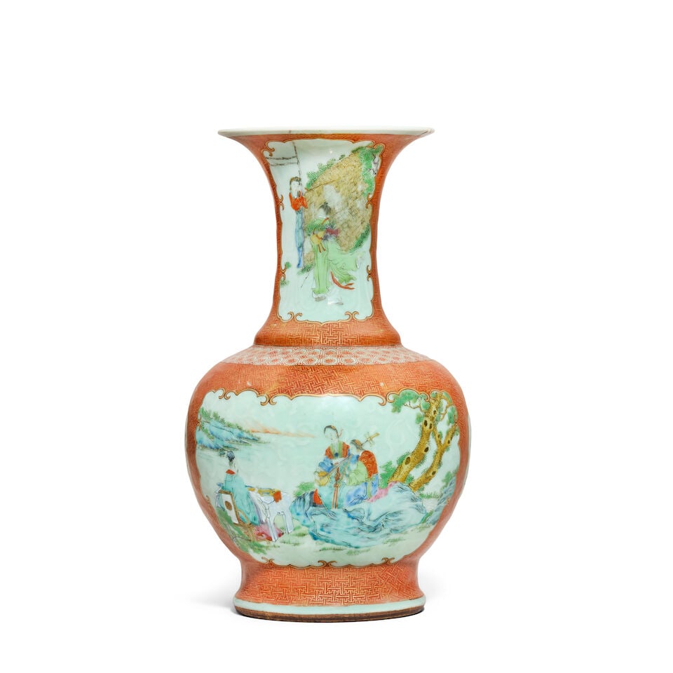 AN ENAMELLED CELADON-GLAZED BALUSTER VASE Late Qing Dynasty - 2