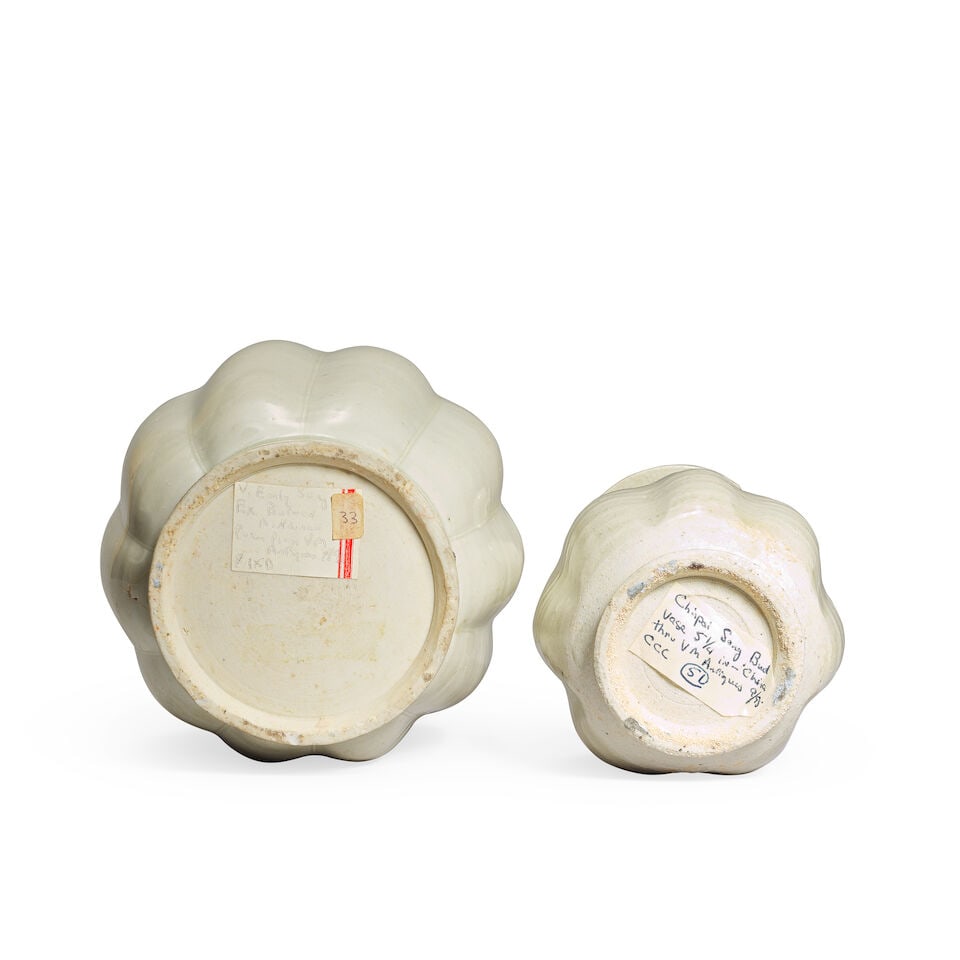 TWO LOBED CREAM-GLAZED VASES Song Dynasty (2) - 2