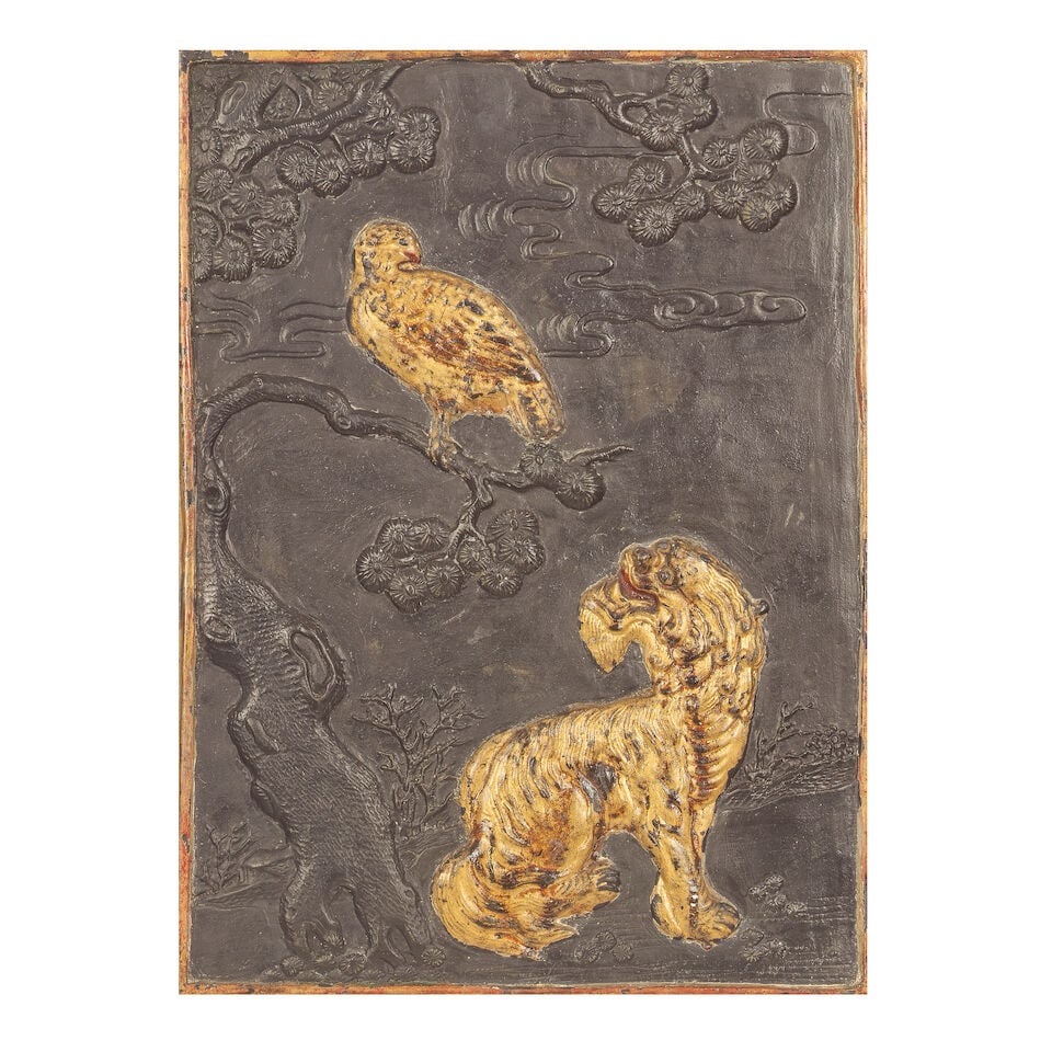 A GILT DECORATED DUAN STONE 'EAGLE AND LION' SCREEN PANEL Qing Dynasty - 2