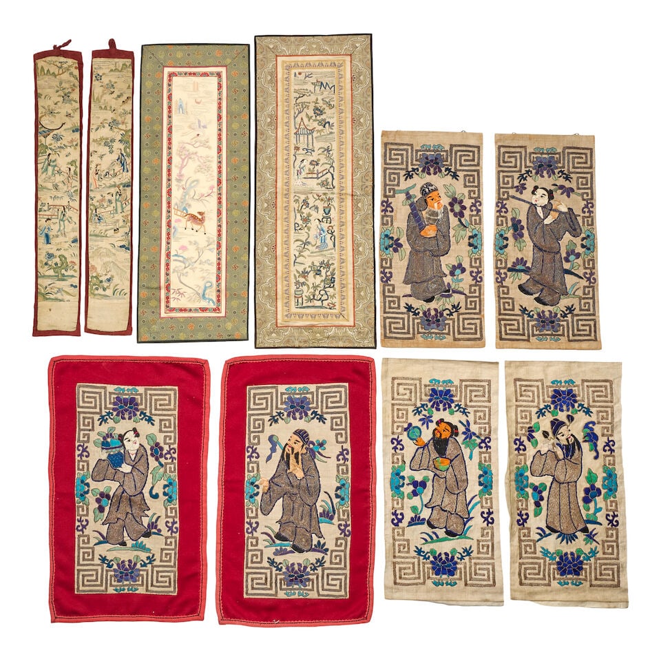 A LARGE COLLECTION OF EMBROIDERED SILK PANELS AND OTHER ITEMS Late Qing Dynasty (23) - 4
