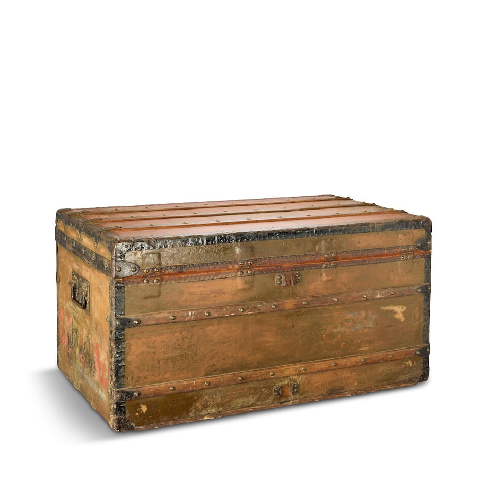 Louis Vuitton: a Vuittonite Canvas Trunk Early 20th century - 4