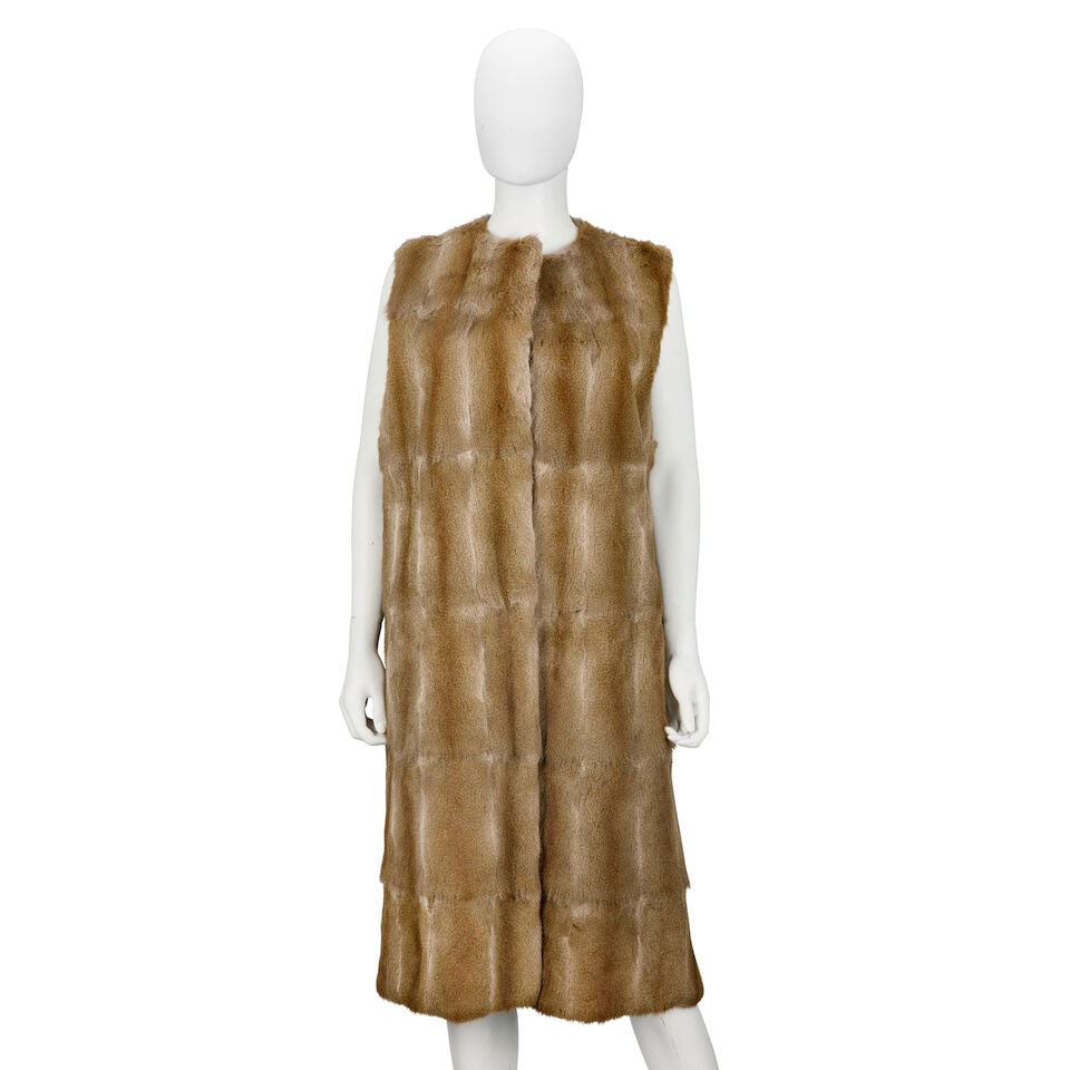 Yves Saint Laurent Fourrures: a Trench Coat with Removable Fur Gilet 1980s - 3