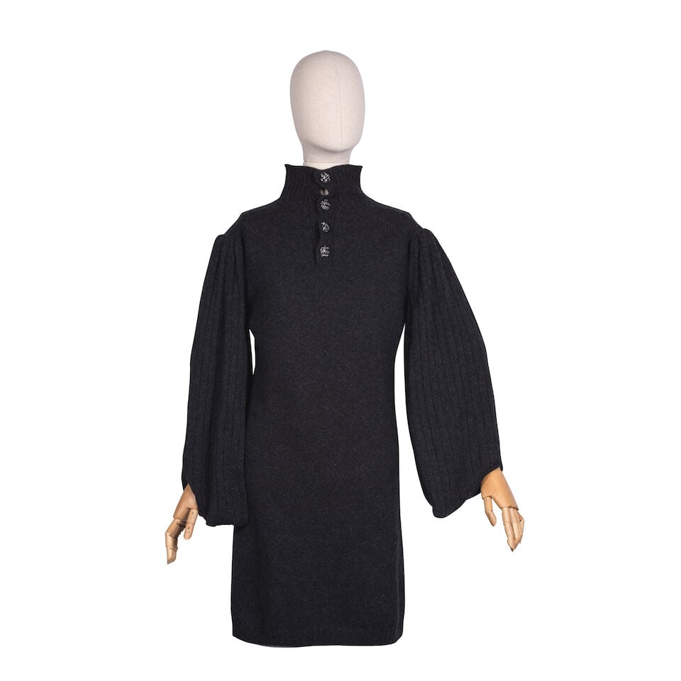 Chanel: a Charcoal Knitted Cashmere Dress Autumn 2007 (1 of 2)