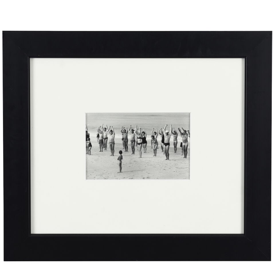 Elliott Erwitt (1928-2023); Sylt, West Germany (Beach Group); - 2