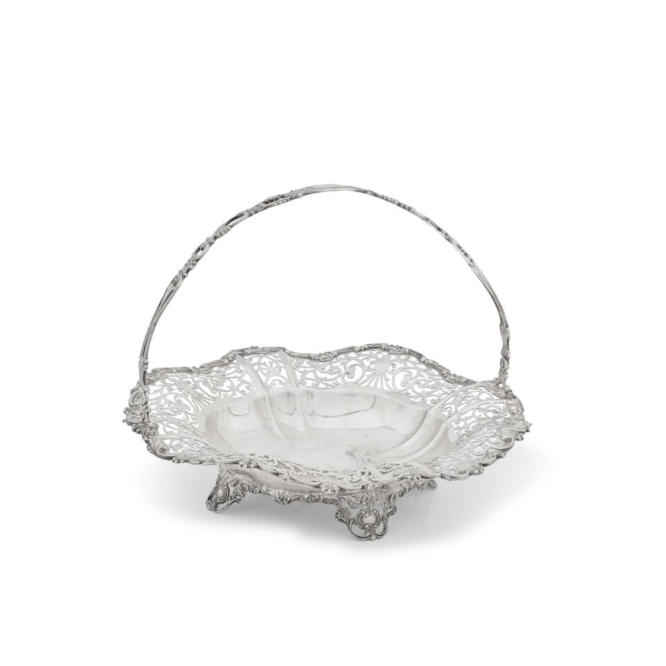 A George V silver basket, By William Lund & Son, London, 1913 (1 of 1)