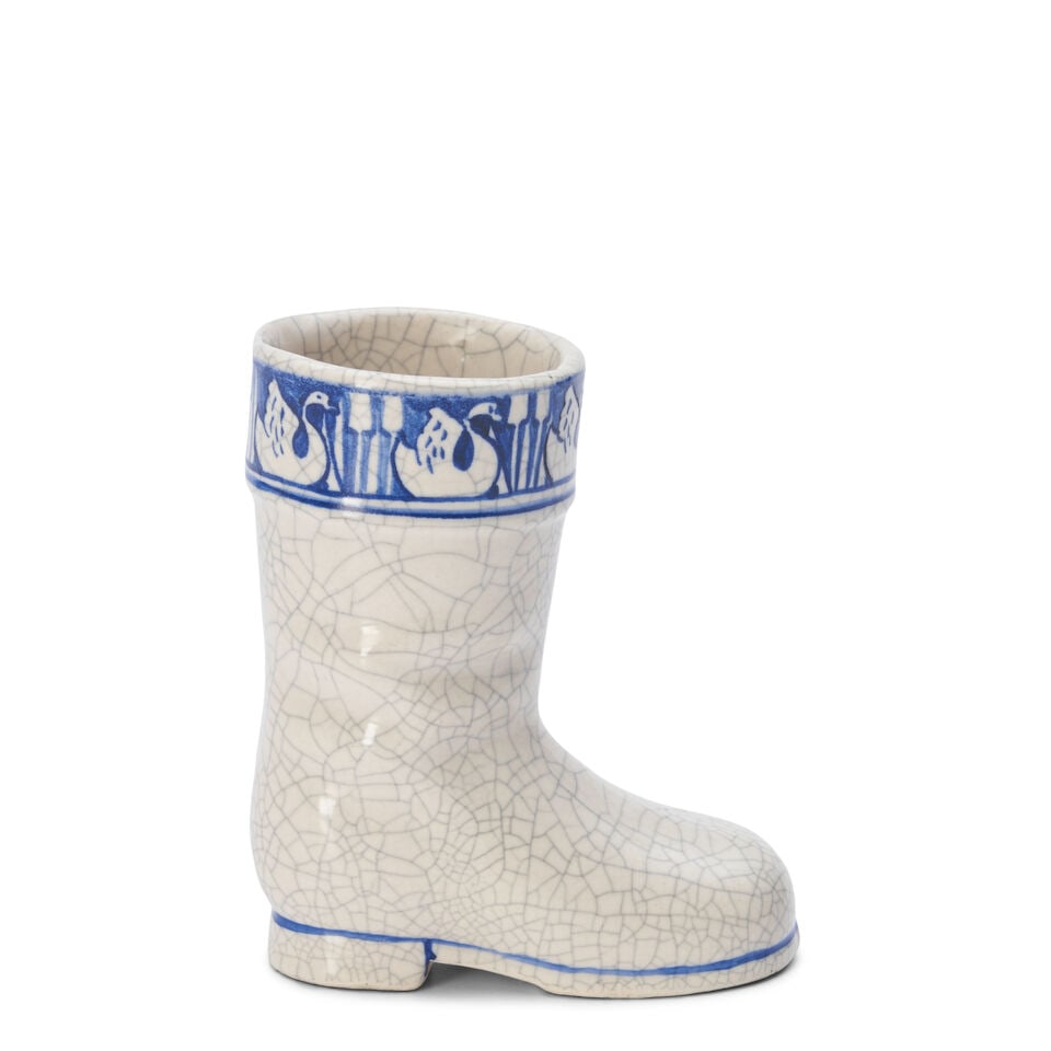 DEDHAM POTTERY 'SWAN' PATTERN BOOT Dedham, Massachusetts, 1896-1943, glazed stoneware, partial i... - 4