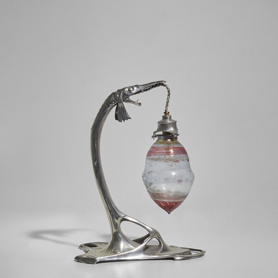 FRIEDRICH ADLER (1878-1942) Table Lampcirca 1900for Osiris, polished pewter, blown glass shade, ... - 2
