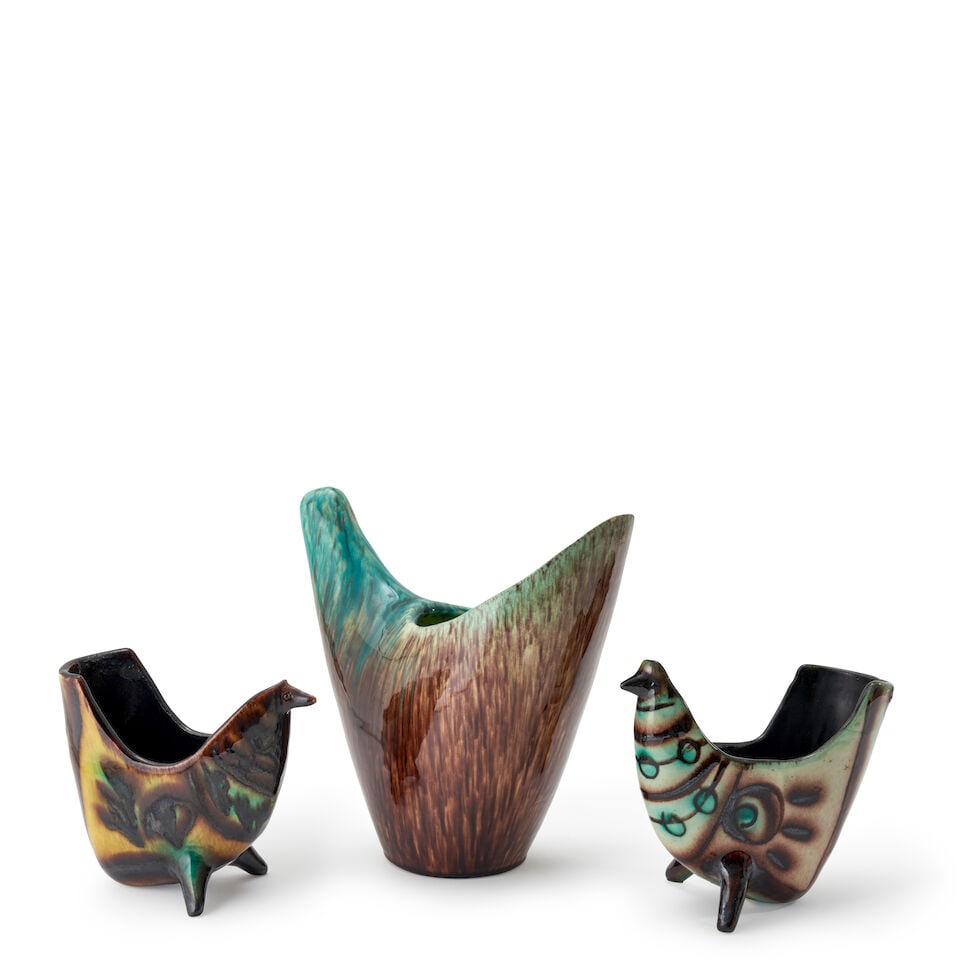 THREE ACCOLAY BIRD-FORM BOWLS Accolay, France, c. 1960, glazed ceramic, all with incised mark 'A...: THREE ACCOLAY BIRD-FORM BOWLS Accolay, France, c. 1960, glazed ceramic, all with incised mark 'Accolay,' ht. 6 1/8 to 10 1/2 in. Footnotes: Private Collection, St. Louis, Missouri. For further informa