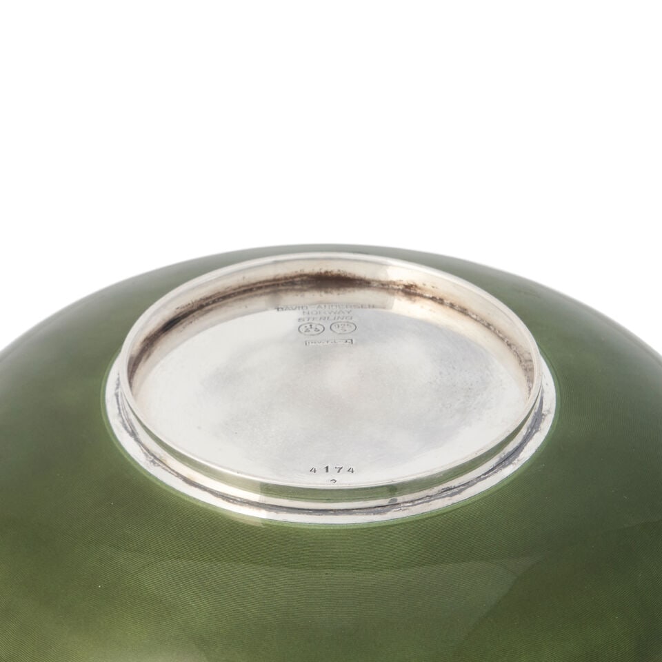 THORBJORN LIE-JORGENSEN (1900-1961) FOR DAVID-ANDERSEN STERLING SILVER AND GUILLOCHE ENAMEL BOWL... - 2