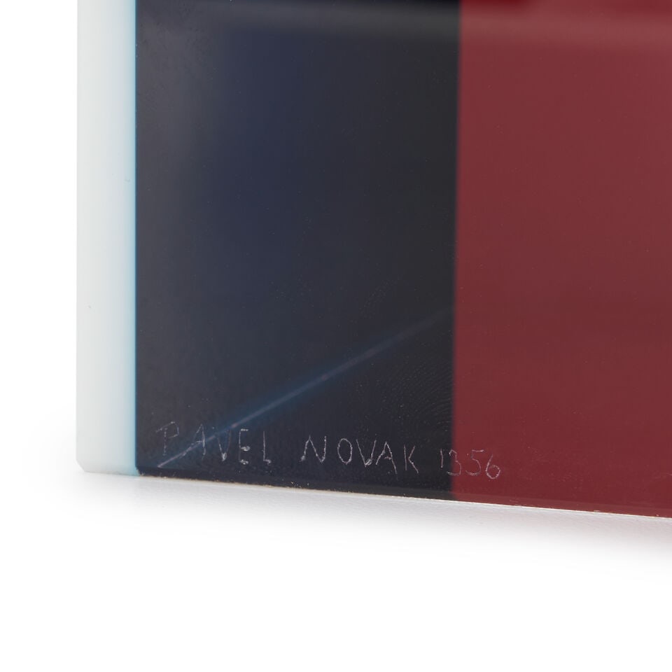 PAVEL NOVAK (B. 1974) OPTICAL GLASS CUBE 21st century, incised signature 'PAVEL NOVAK 1356,' ht.... - 6