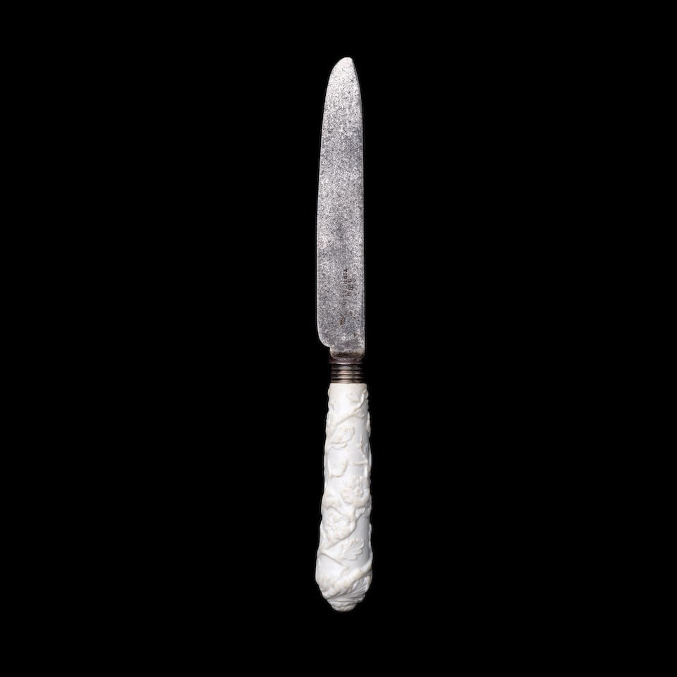 An important early Chelsea white 'teaplant' knife haft, circa 1745-49 (1 of 3)