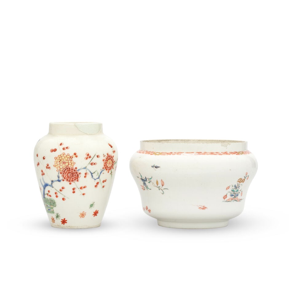 A small Bow vase and sugar bowl, circa 1752-58 - 2