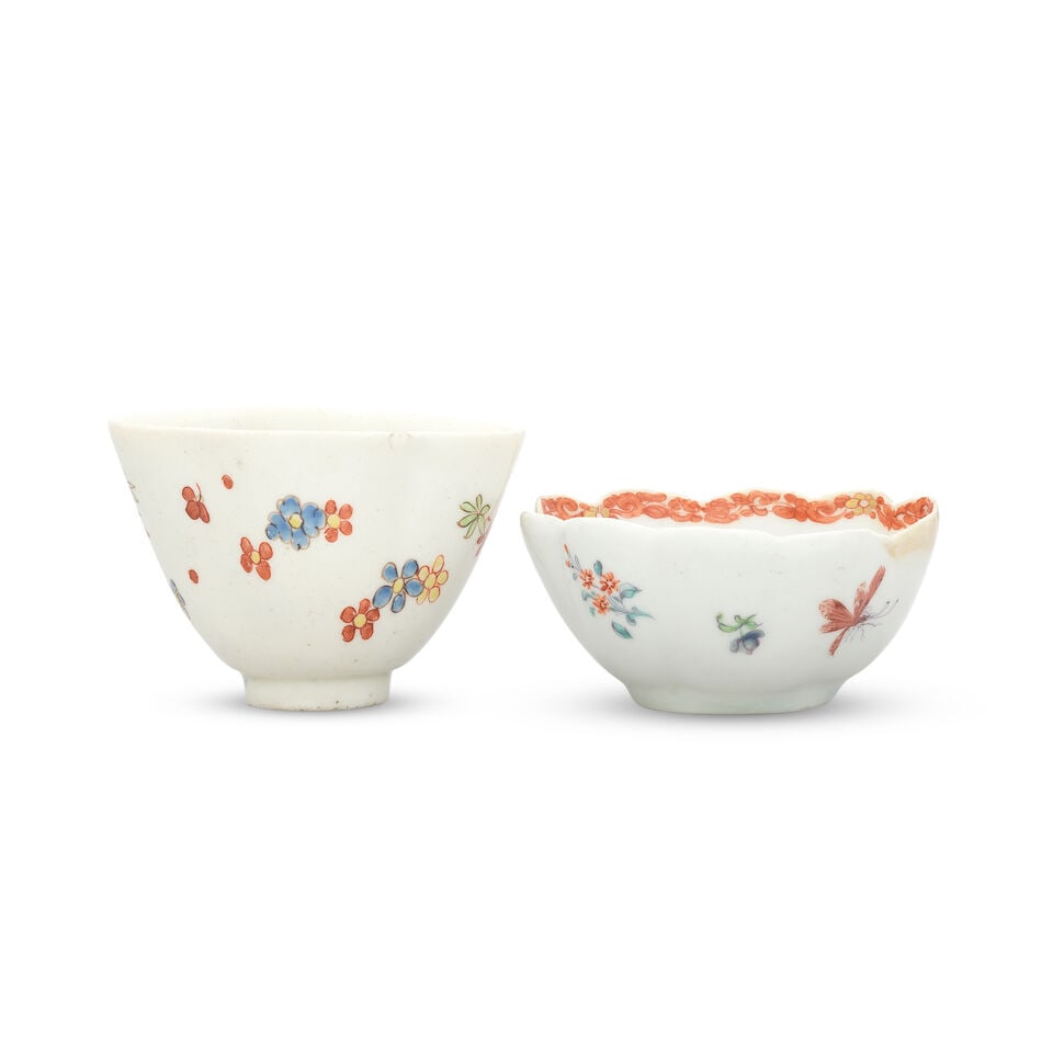 Two rare Bow teabowls, circa 1754-58 - 2