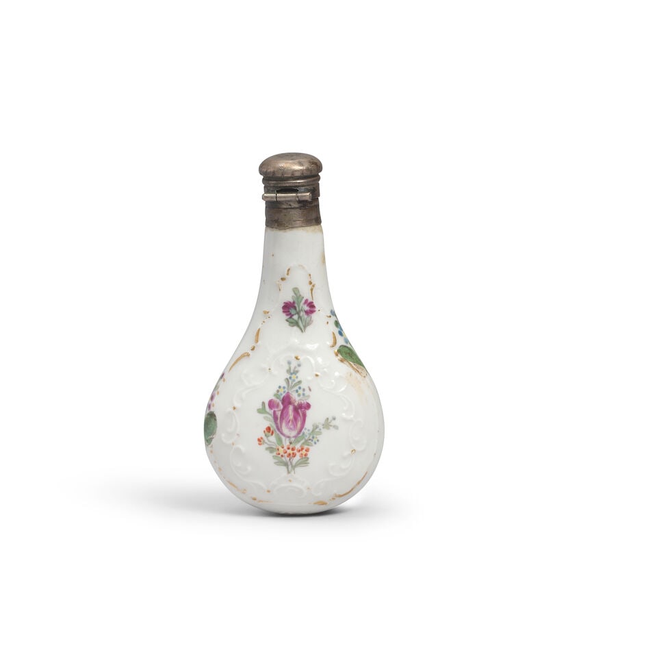 A German scent bottle, probably Thuringian, circa 1760-70 - 2