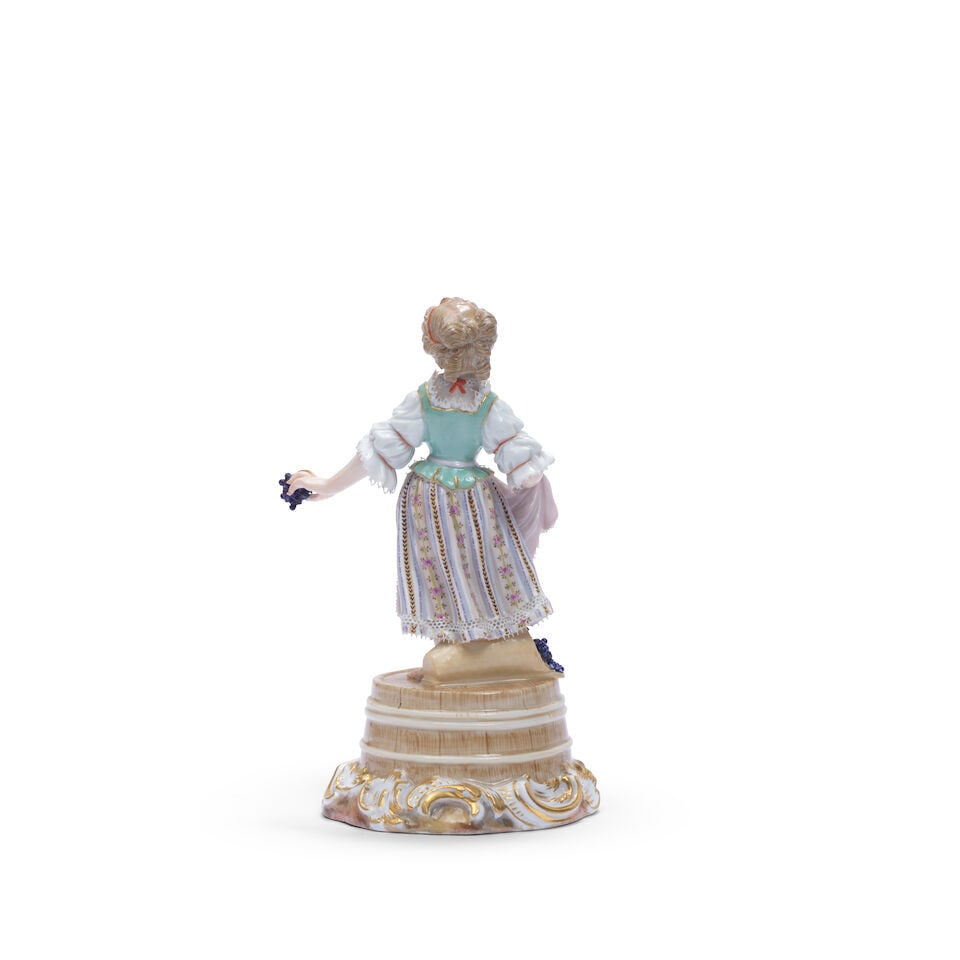 A Meissen figure of a girl holding grapes, late 19th century - 2