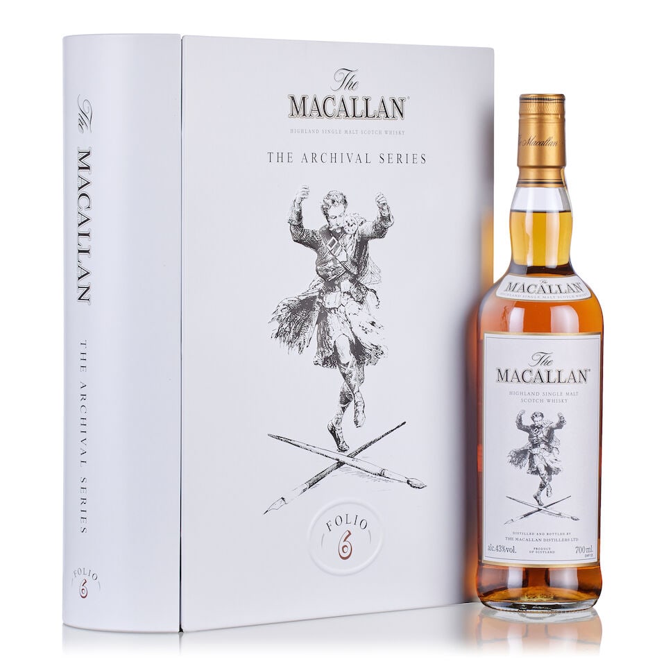 The Macallan Folio 6, The Archival Series (1x 70cl): The Macallan Folio 6, The Archival Series (1x 70cl) Region: Speyside, single malt Fill Level: into neck Capsule: good condition Label: engraved labelling Packaging: in original presentation case Alcoh