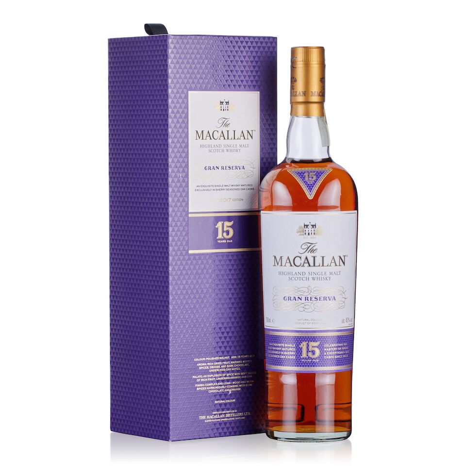 The Macallan 15 Year Old Gran Reserva (1x 70cl): The Macallan 15 Year Old Gran Reserva (1x 70cl) Region: Speyside, single malt Fill Level: filled to 70cl Capsule: good condition Label: good labelling Packaging: in original presentation case Alcohol