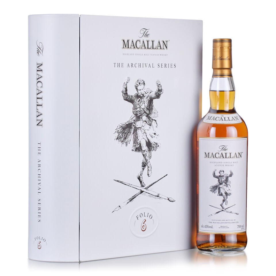 The Macallan Folio 6, The Archival Series (1x 70cl): The Macallan Folio 6, The Archival Series (1x 70cl) Region: Speyside, single malt Fill Level: into neck Capsule: good condition Label: good labelling Packaging: in original presentation case Alcohol c