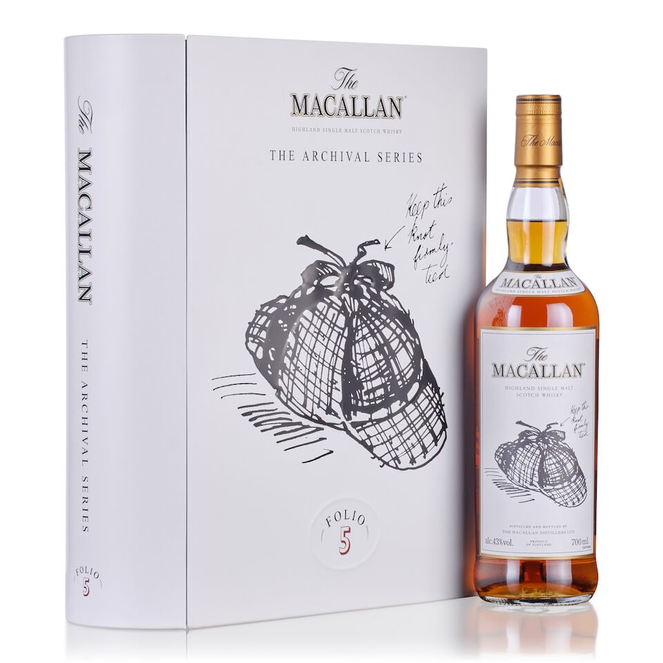 The Macallan Folio 5, The Archival Series (1x 70cl): The Macallan Folio 5, The Archival Series (1x 70cl) Region: Speyside, single malt Fill Level: into neck Capsule: good condition Label: engraved labelling Packaging: in original presentation case Alcoh