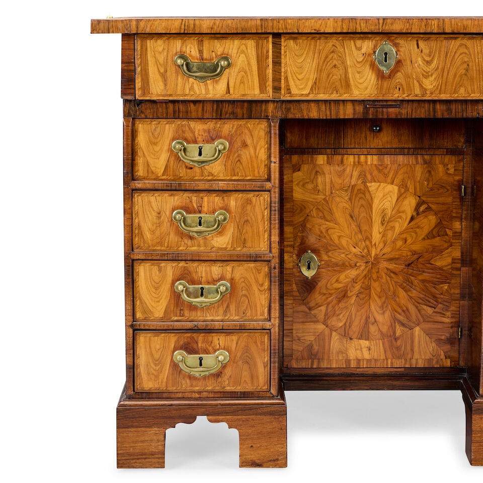 A William and Mary rosewood and oyster veneered kneehole secretaire desk 1690-1700, in the manne... - 6