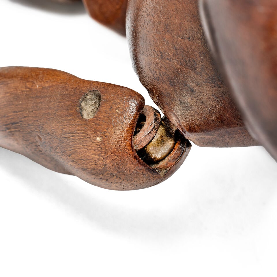 A good 19th century French stained and carved walnut artist's lay figure or miniature mannequin - 3