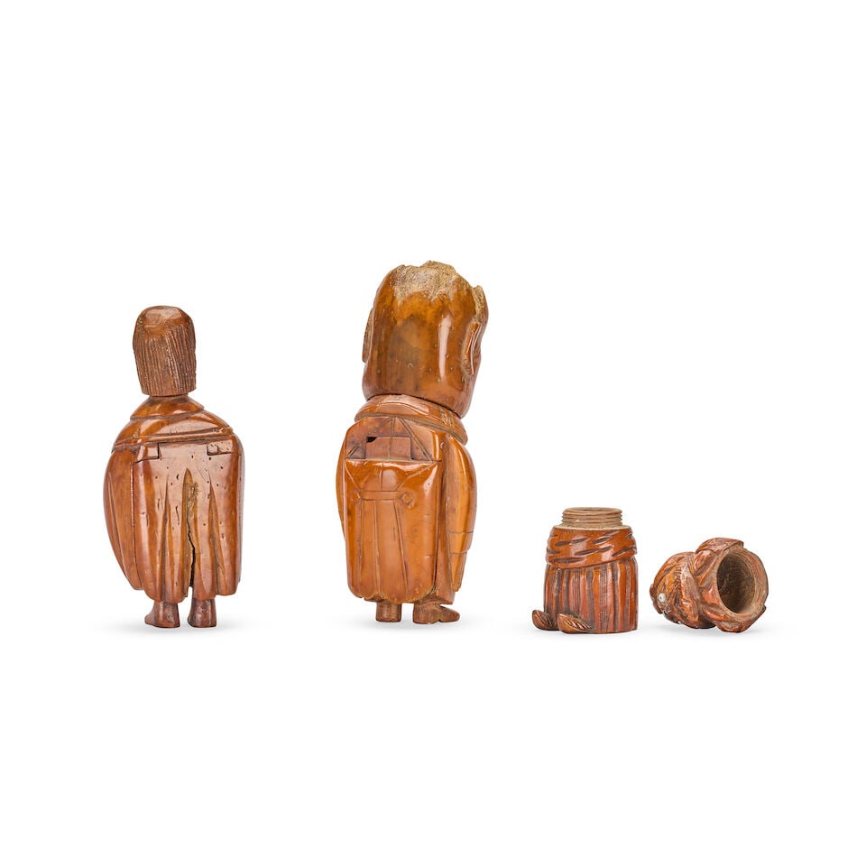 A collection of three carved coquilla nut figural snuff boxes Probably late 18th/19th century (3) - 2