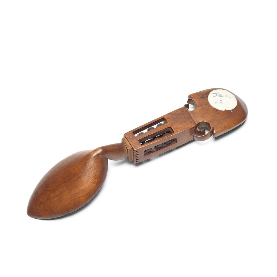 An 18th century Welsh carved treen love spoon - 2