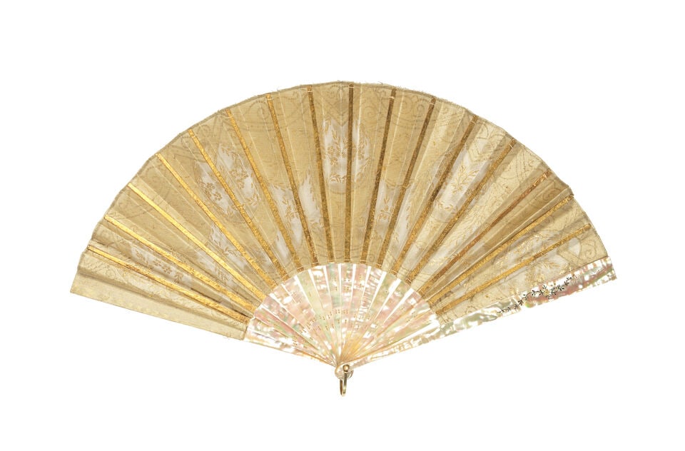 A painted and carved and pierced horn brisé folding fan together with a pierced and gilt de... - 2