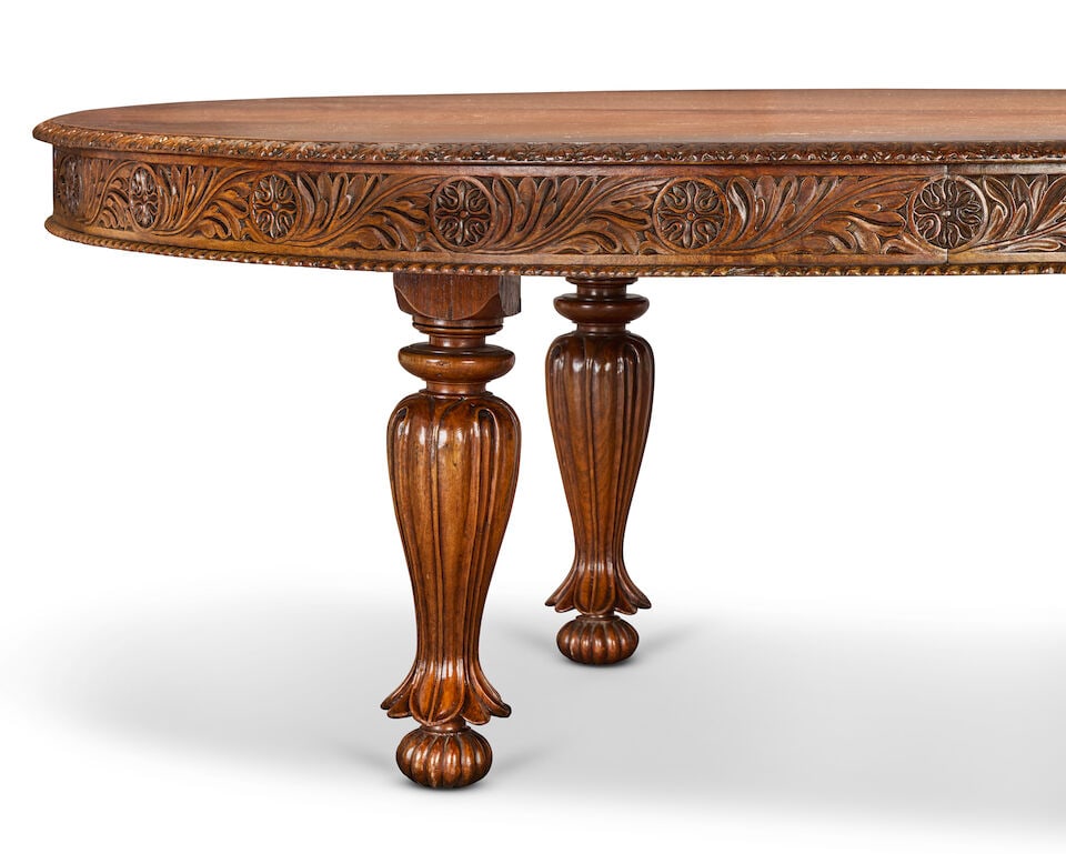 An Anglo-Indian mid 19th century padouk circular centre or dining table 1840-1860 - 3