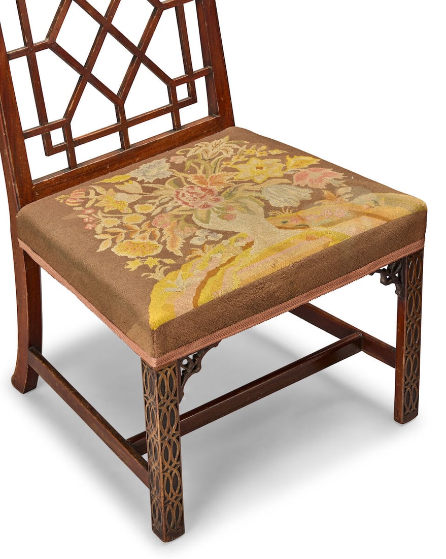 A pair of George III mahogany side chairs (2) - 3