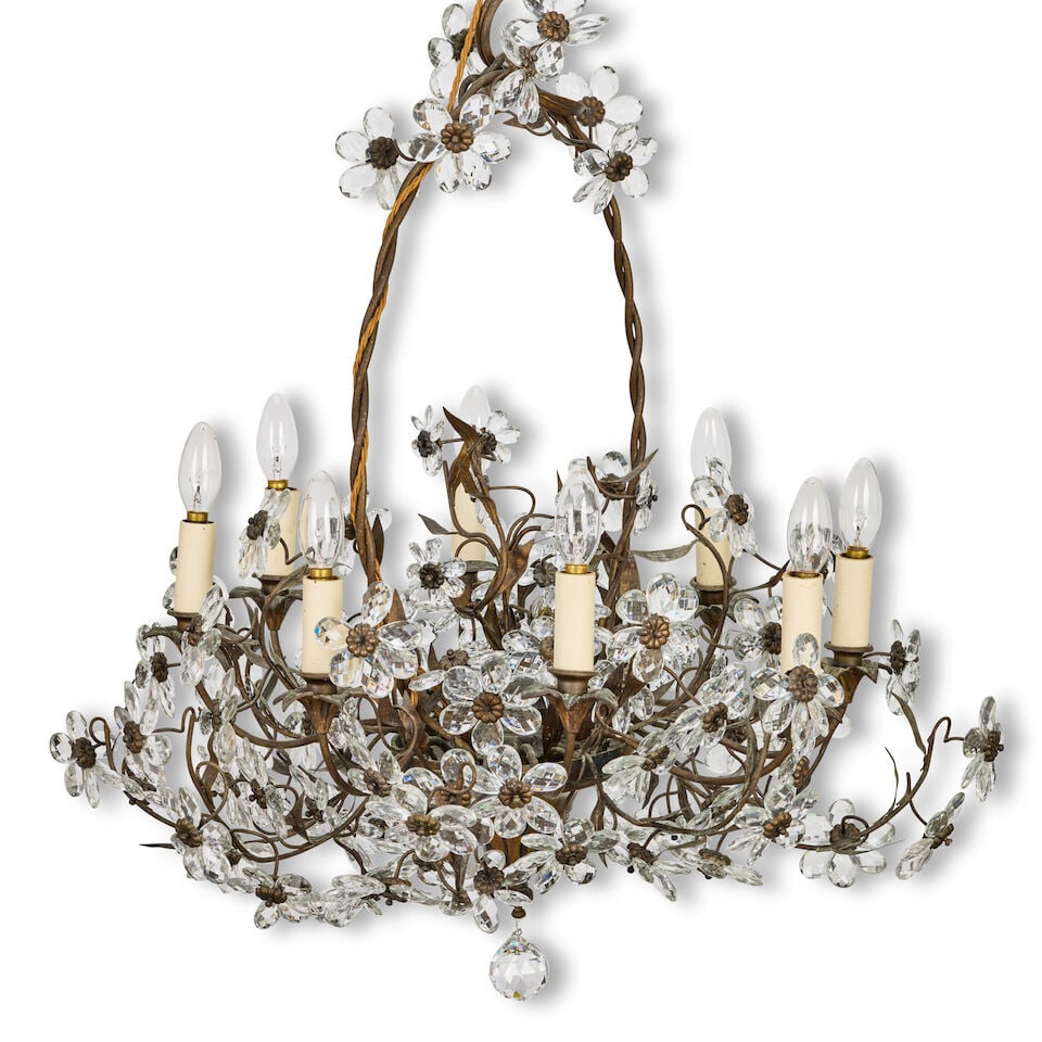 A pair of early 20th century French gilt metal and cut glass eight light chandeliers In the mann... - 4