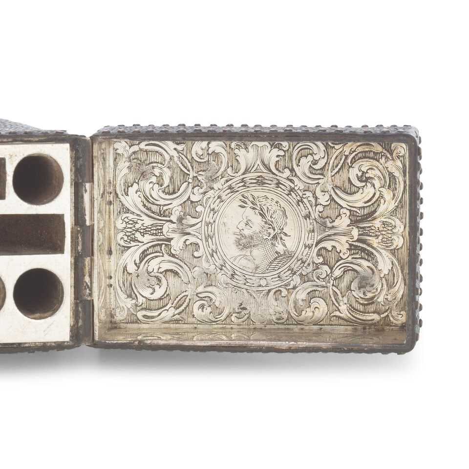 A fine set of silver drawing instruments, probably French, early 18th century, - 2