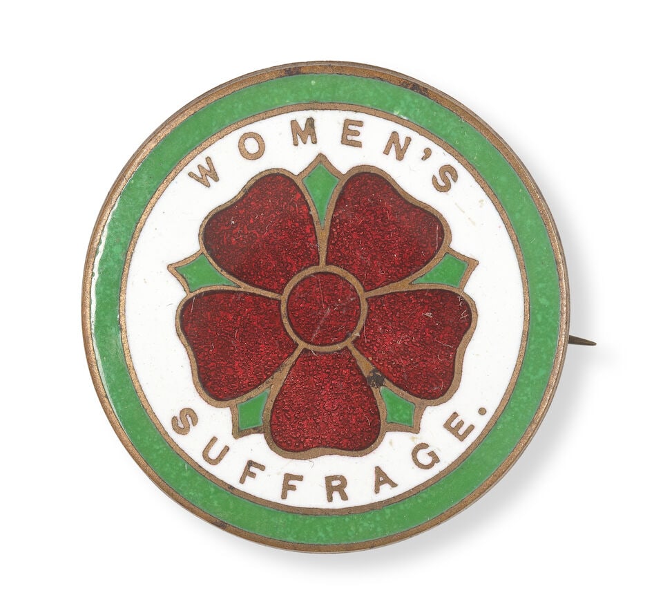 SUFFRAGE - NATIONAL UNION OF WOMEN'S SUFFRAGE SOCIETIES Circular enamel pin badge (1 of 1)