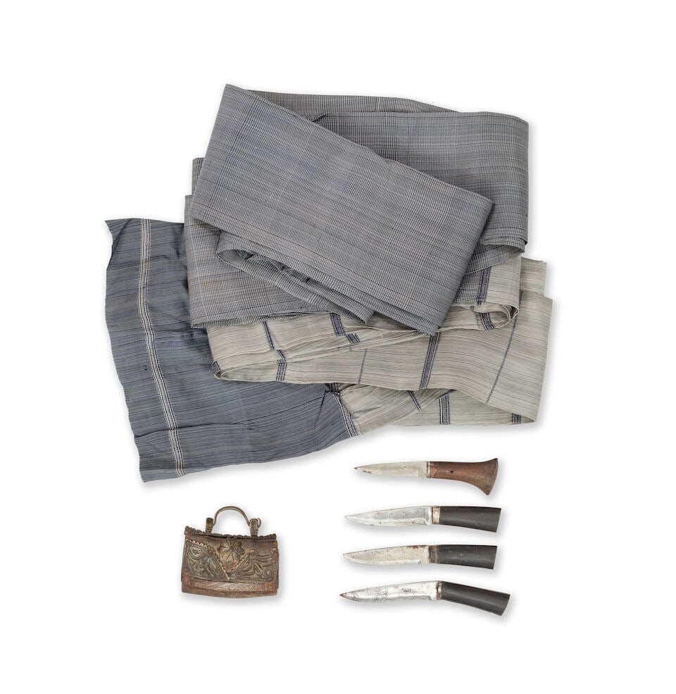 A silk turban, four small steel daggers (karda) and a leather flint and tinder pouch (chakmak) N... (1 of 3)