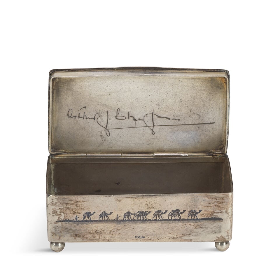 A niello silver snuff box signed by Abbas Umara Iraq, first half of the 20th Century - 2