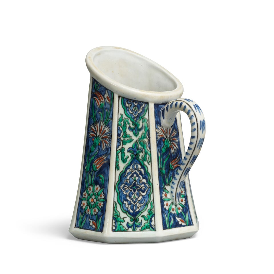An Iznik style porcelain jug Possibly Samson, Paris, 20th Century - 3