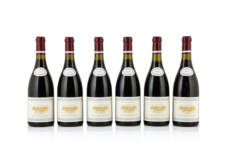 Domaine Jacques-Frédéric Mugnier, Musigny, 2006 (6 x 750ml): Domaine Jacques-Frédéric Mugnier, Musigny, 2006 (6 x 750ml) Region: Côte de Nuits Fill Level: 2 x 1.5cm, 3 x 2cm, 1 x 2.5cms Packaging: 2 x original wooden cases This lot is subject to