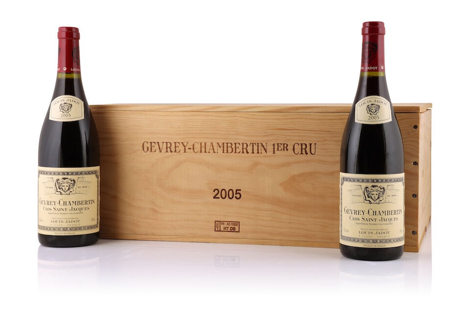 Louis Jadot, Gevrey-Chambertin 1er Cru Clos St-Jacques, 2005 (12 x 750ml): Louis Jadot, Gevrey-Chambertin 1er Cru Clos St-Jacques, 2005 (12 x 750ml) Region: Côte de Nuits Label: lightly bin-soiled Packaging: original wooden case This lot is subject to the following lot