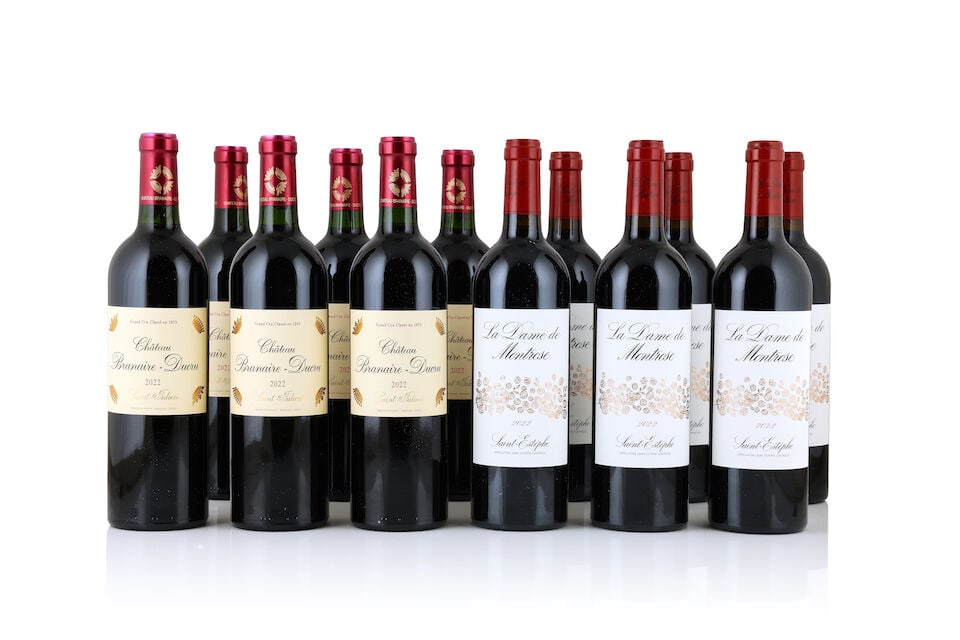 Château Branaire Ducru, 2022 (6 x 750ml) La Dame de Montrose, 2022 (12 x 750ml): Château Branaire Ducru, 2022 (6 x 750ml) Region: St. Julien Packaging: original wooden case La Dame de Montrose, 2022 (12 x 750ml) Region: St. Estèphe Packaging: 2 x original wooden